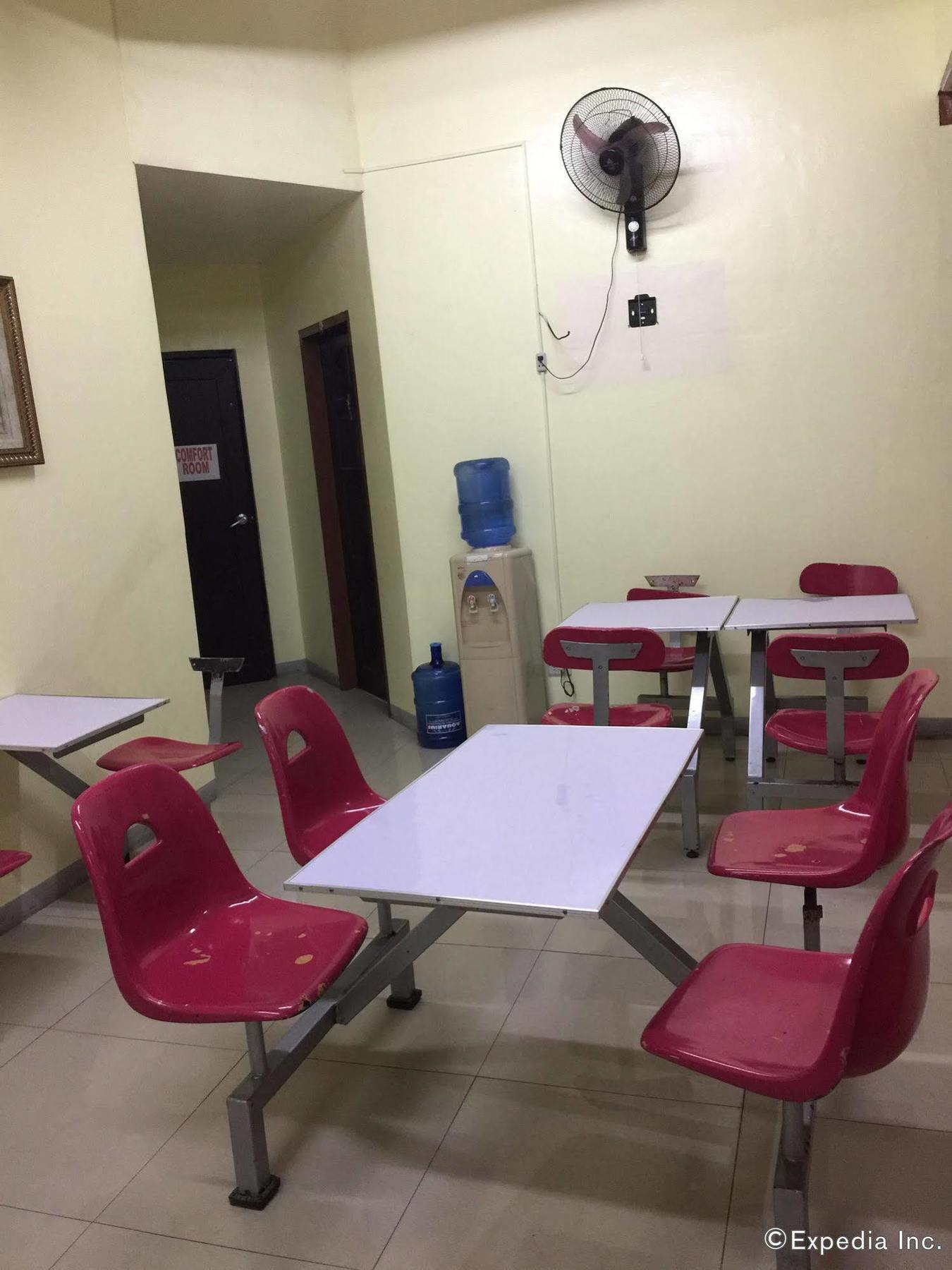 Constrell Pension House Tagbilaran Exterior foto